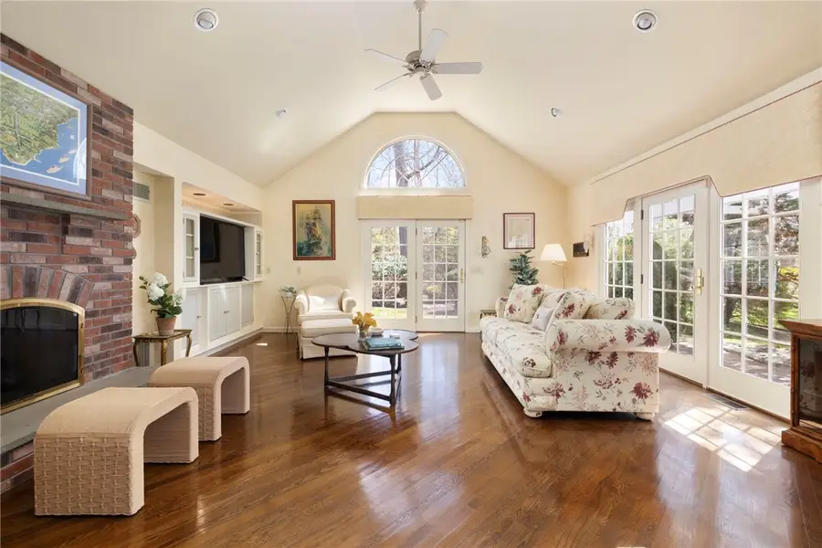 230 Kirby Avenue, Warwick, RI 02889 - #3