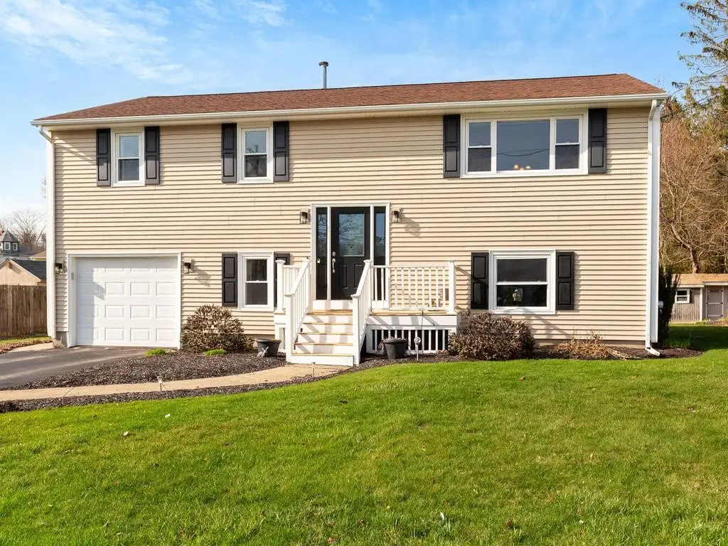 4 Sprague Circle, Johnston, RI 02919 - #1