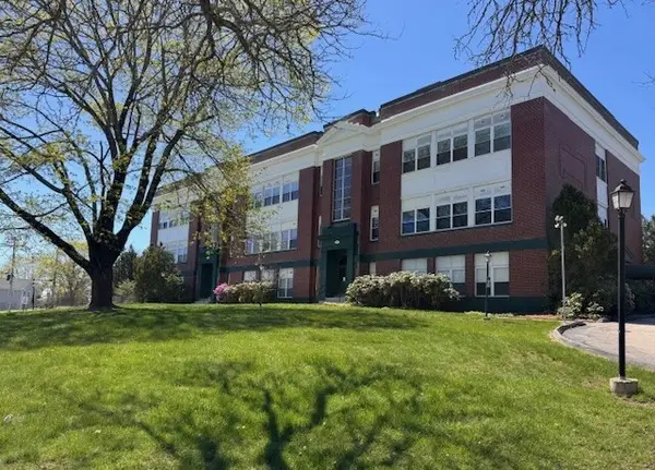 140 High Street #204, Westerly, RI 02891