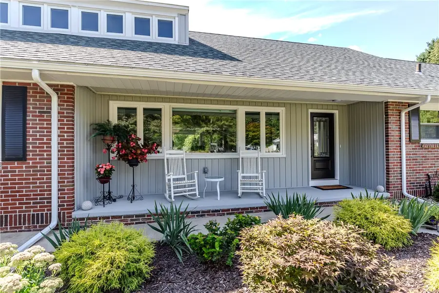 15 Golden View Drive, Johnston, RI 02919 - #3