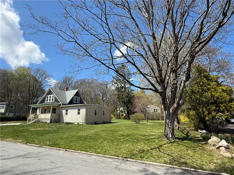 35 Highland Avenue, South Kingstown, RI 02879 - #2