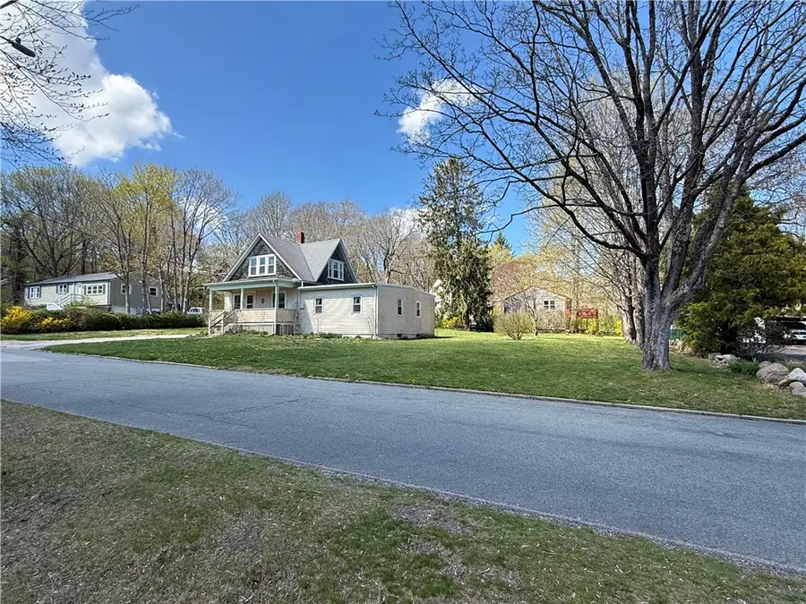 35 Highland Avenue, South Kingstown, RI 02879 - #3