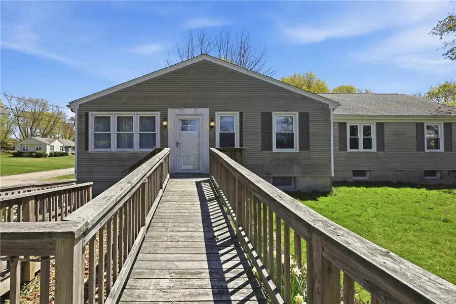 3 Wabasso Terrace, Middletown, RI 02842 - #3