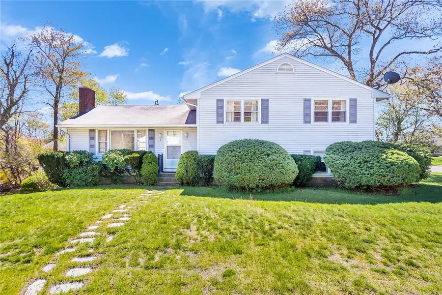 5 Taylor Circle, East Greenwich, RI 02818 - #2