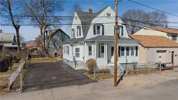 15 Redfern Street, North Providence, RI 02911