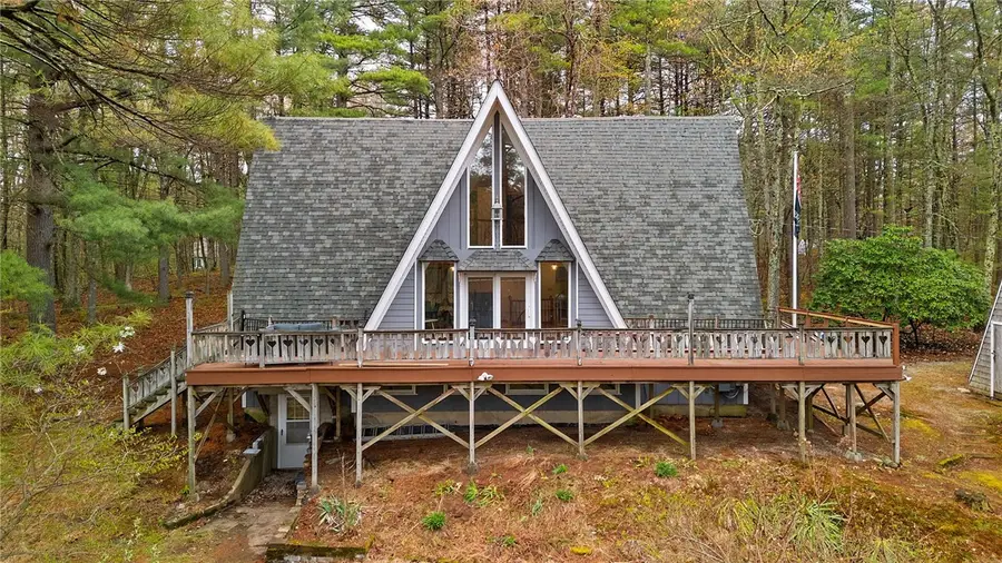 535 Log Road, Smithfield, RI 02917 - #2