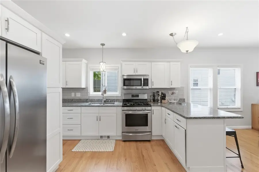 22 Taft Avenue #1, Providence, RI 02906 - #3