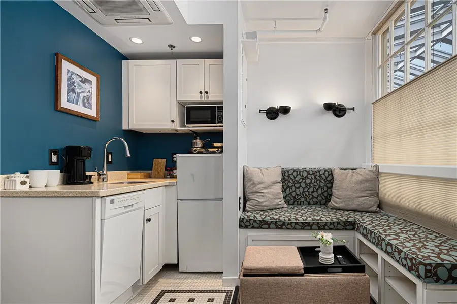 65 Weybosset Street #304, Providence, RI 02903 - #2