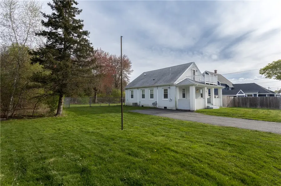 20 West View Street, Warwick, RI 02889 - #3