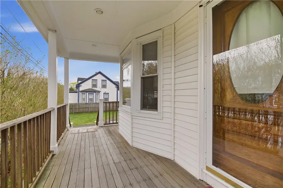 18 Cummings Road, Newport, RI 02840 - #3