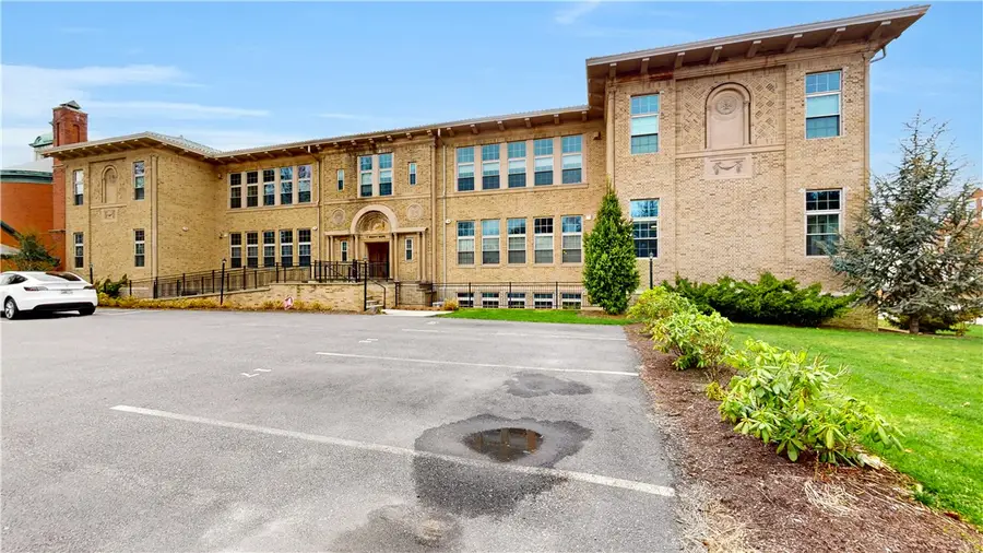 7 Mount Hope Avenue #202, Providence, RI 02906 - #3