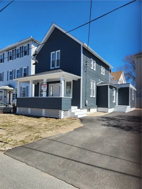 41 Campbell Terrace, Pawtucket, RI 02860