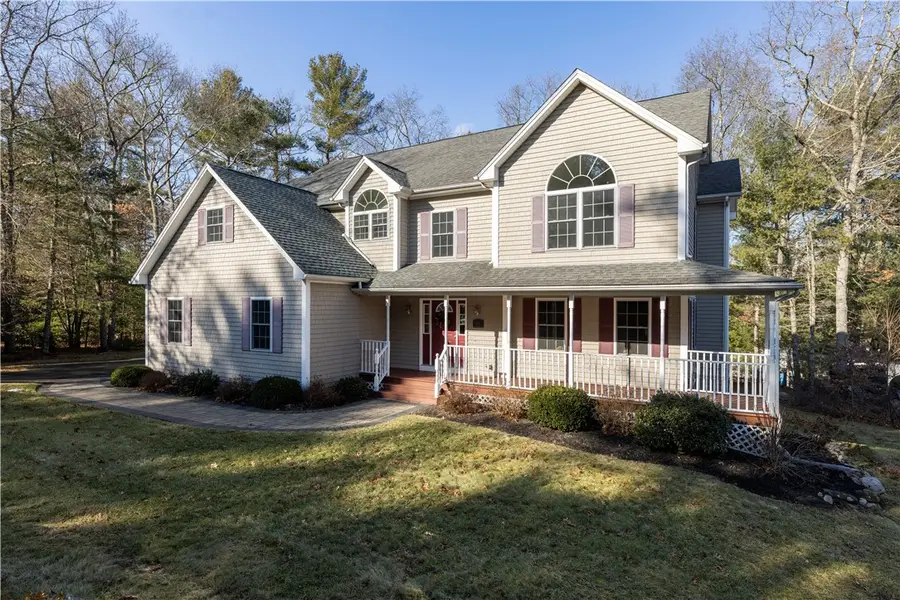 47 Wooded Grove Circle, South Kingstown, RI 02892 - #3