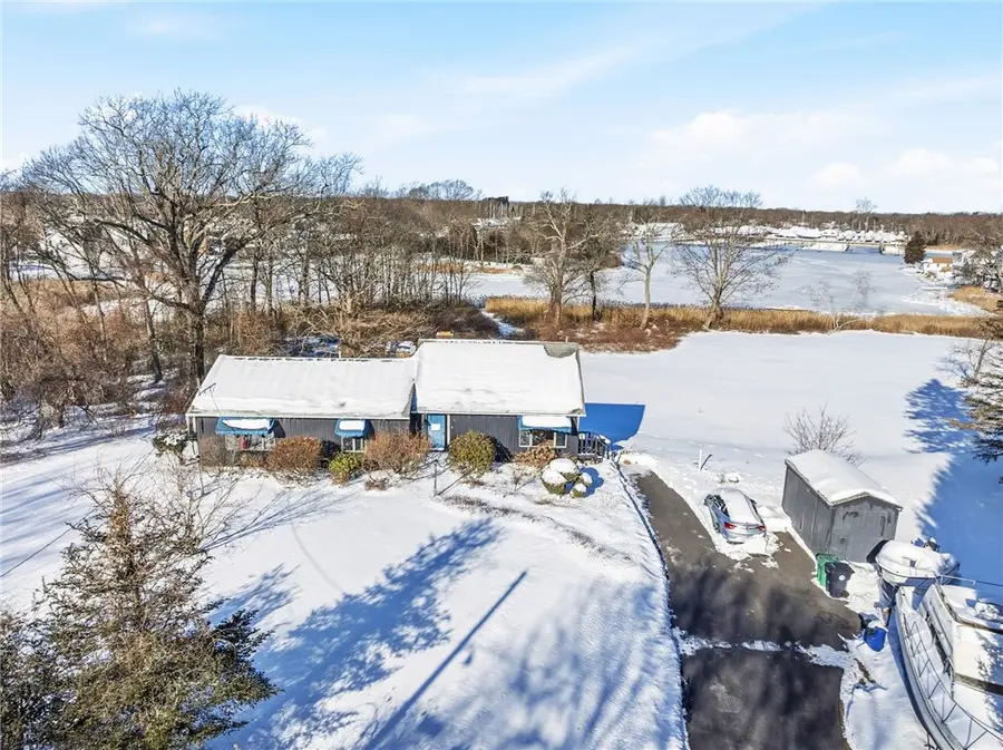 585 Meadow View Avenue, Warwick, RI 02889 - #3