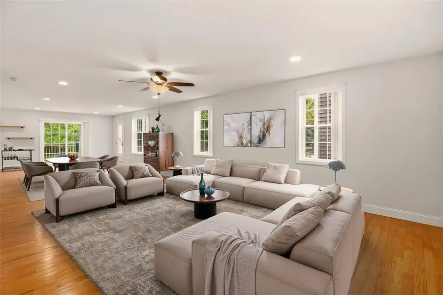 5 Village Road, Warren, RI 02885 - #3