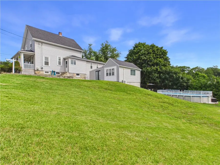36 Bellevue Avenue, North Smithfield, RI 02896 - #3