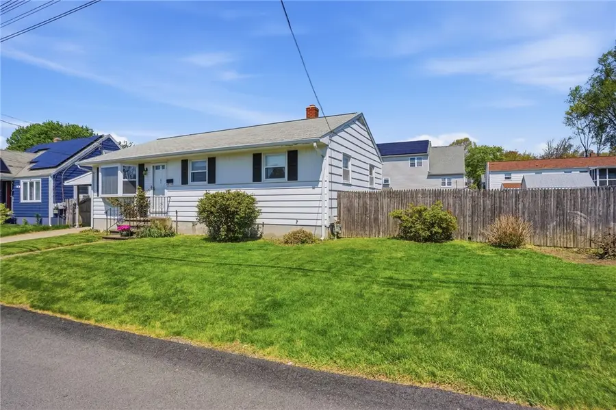 84 West Earle Street, Cumberland, RI 02864 - #3