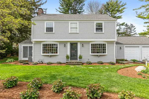 11 Harbour Road, Barrington, RI 02806