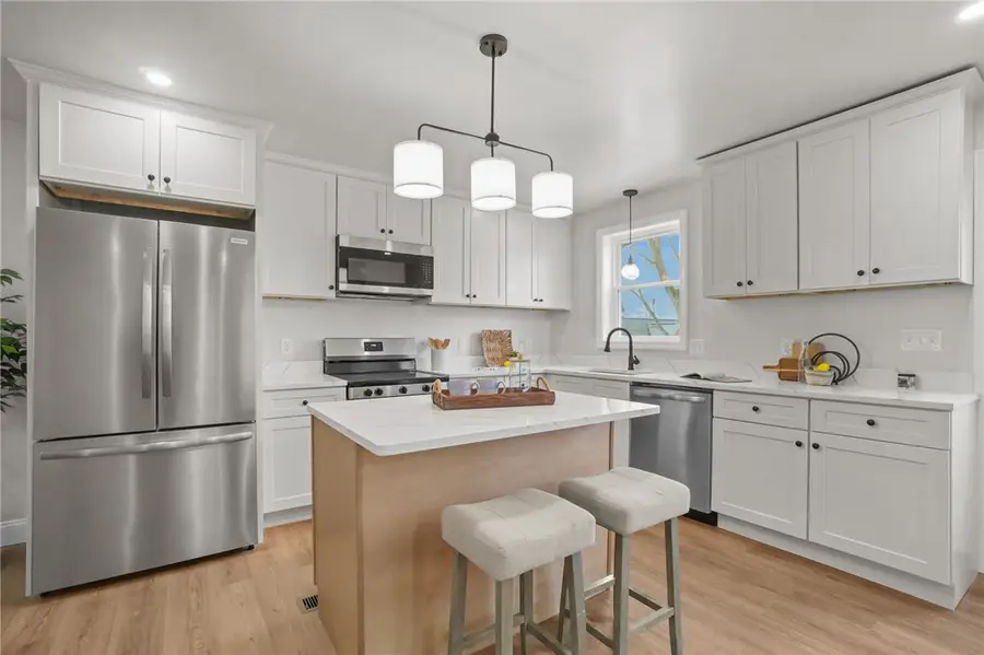 354 Jastram Street, Providence, RI 02908 - #3