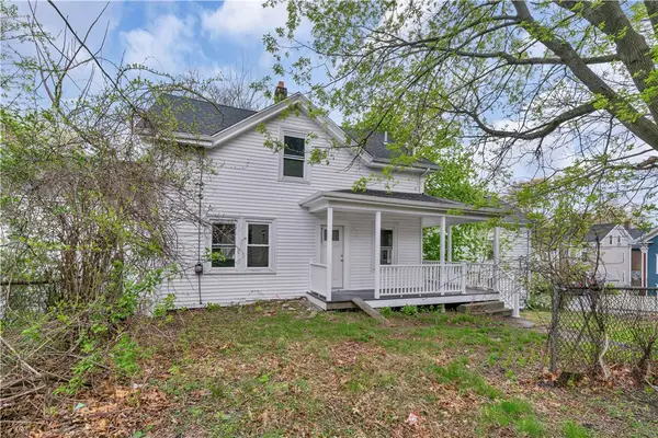 15 Lewis Street, Woonsocket, RI 02895