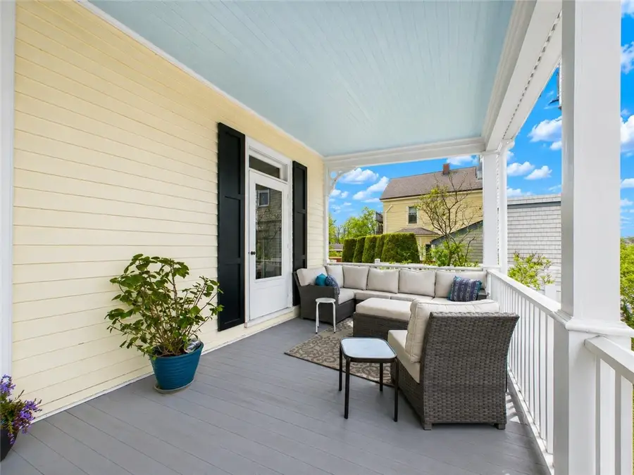 15 Narragansett Avenue #1, Newport, RI 02840 - #3
