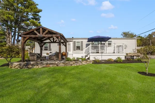 33 Foxtrot Drive, Charlestown, RI 02813