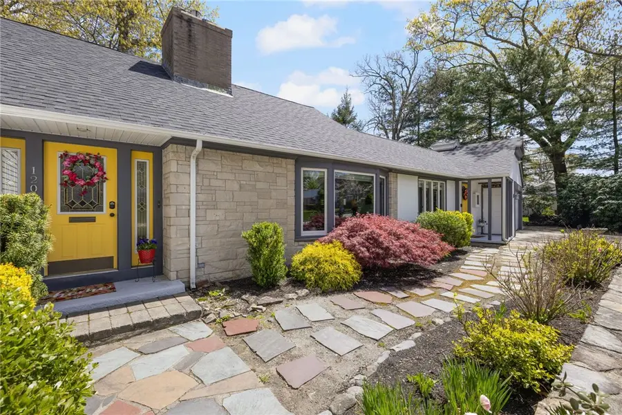 120 Bretton Woods Drive, Cranston, RI 02920 - #2