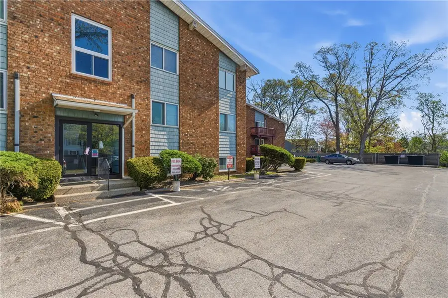 110 Pilgrim Parkway #11, Warwick, RI 02888 - #3