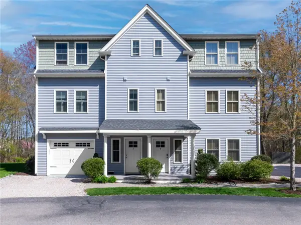 12 Park Avenue #3, Narragansett, RI 02882