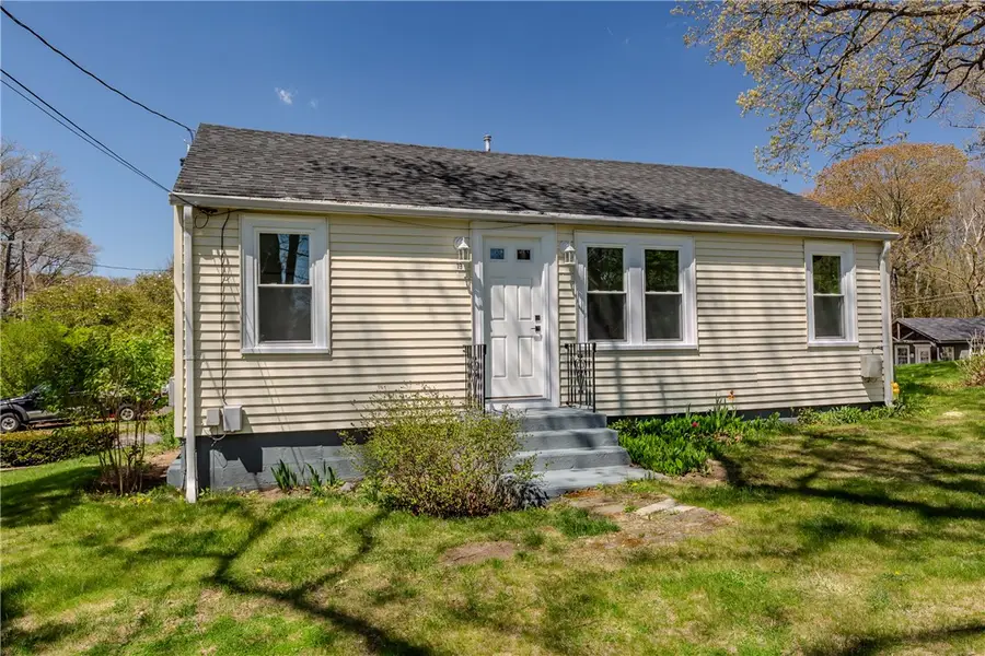 19 Leigh Road, Cumberland, RI 02864 - #3