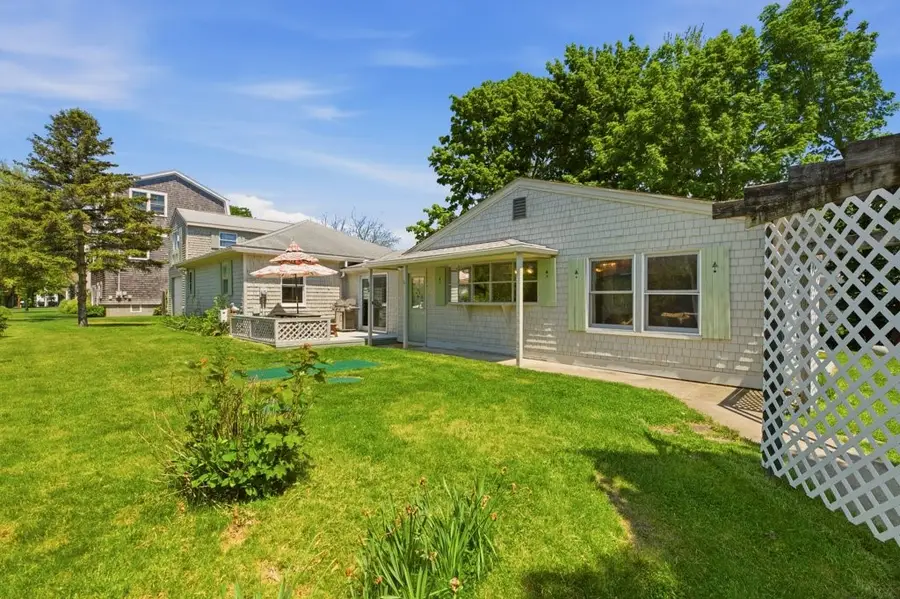 85 Highland Avenue, Portsmouth, RI 02871 - #2