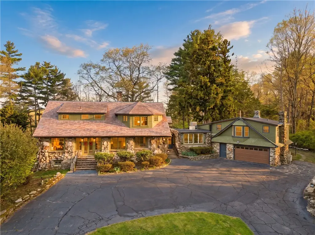 10 Hamilton Hill, Glocester, RI 02829 - #1