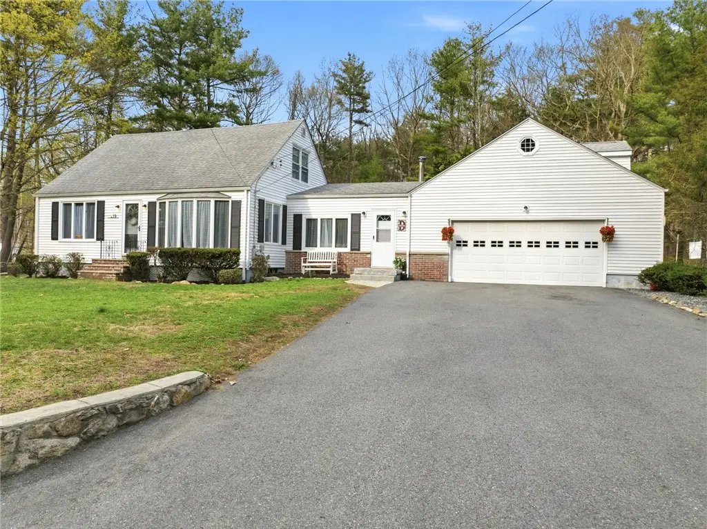 19 Fanning Lane, Smithfield, RI 02828 - #1