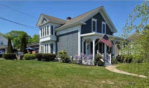 35 Fairview Avenue, West Warwick, RI 02893