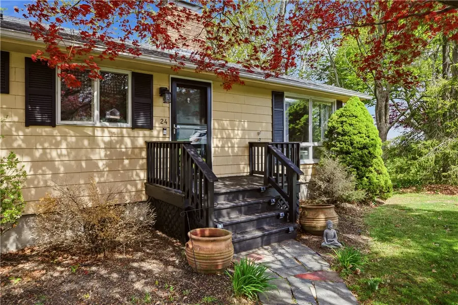 24 Harbor View Road, Portsmouth, RI 02871 - #3