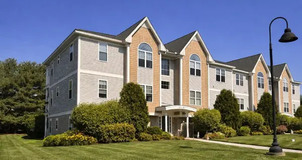 200 Roger Williams Avenue #305, East Providence, RI 02916