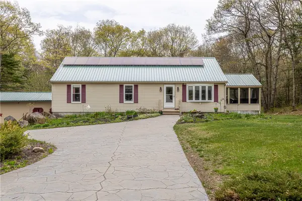 956 Reynolds Road, Glocester, RI 02814