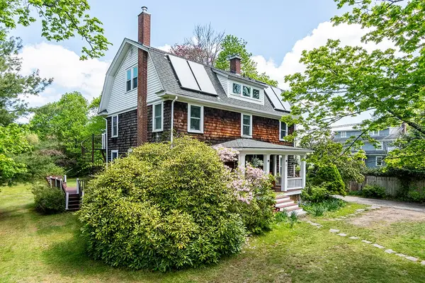 17 Briar Lane, South Kingstown, RI 02881