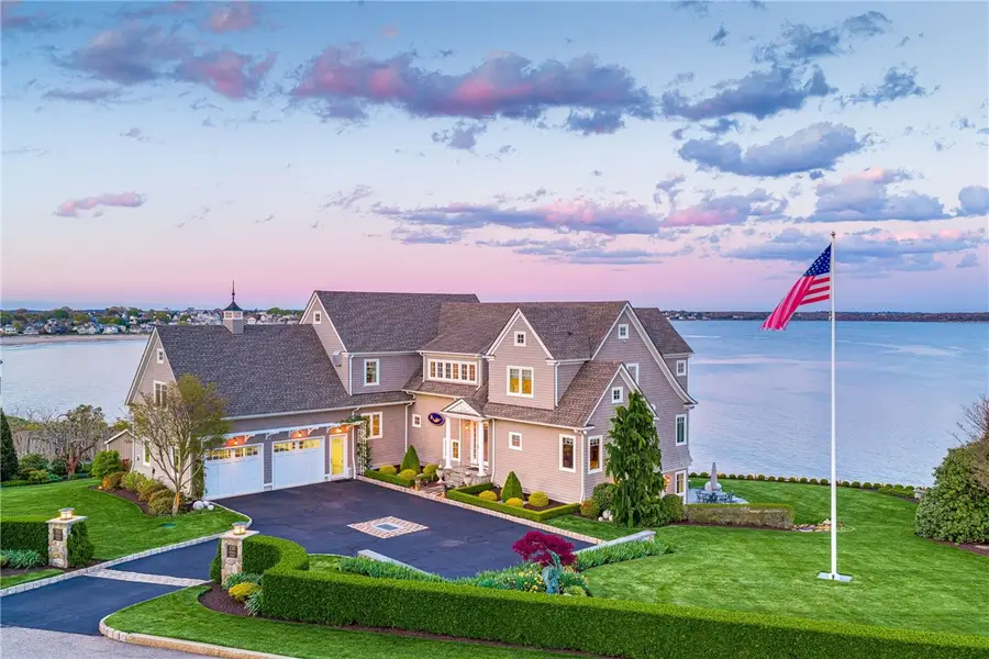 737 Boston Neck Road, Narragansett, RI 02882 - #2