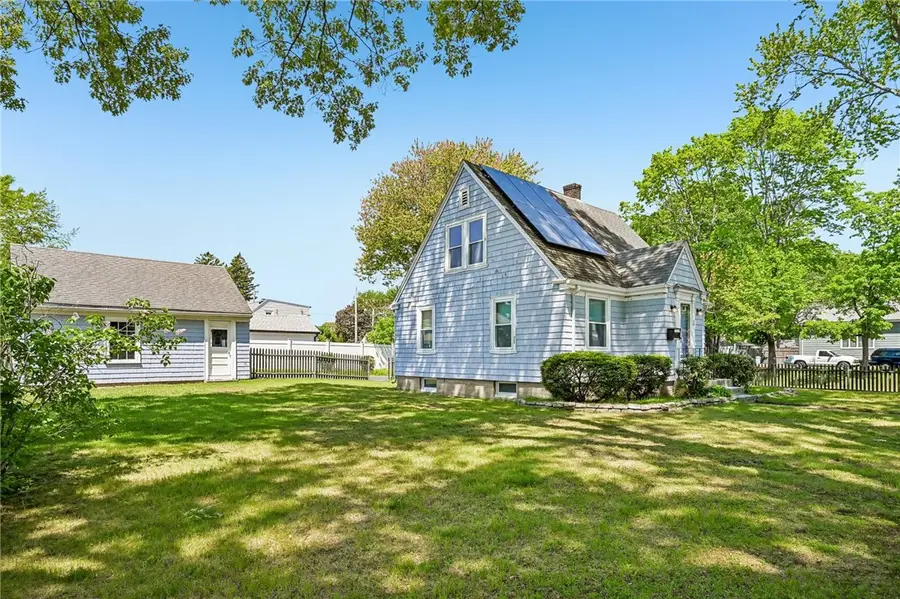 94 Ballston Avenue, Pawtucket, RI 02861 - #2
