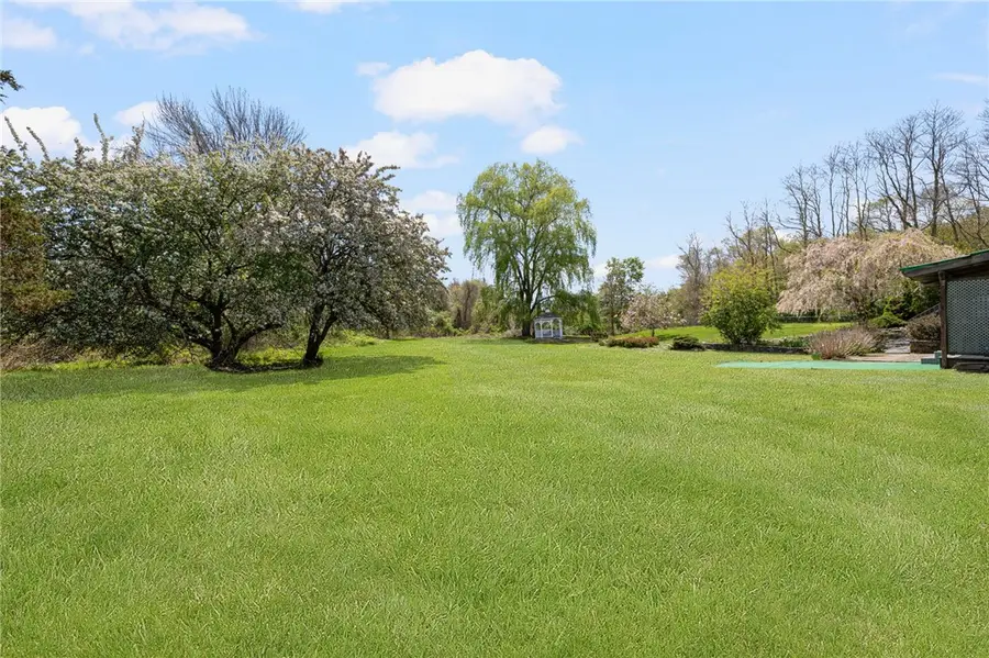 6 Country Road, Warren, RI 02885 - #2