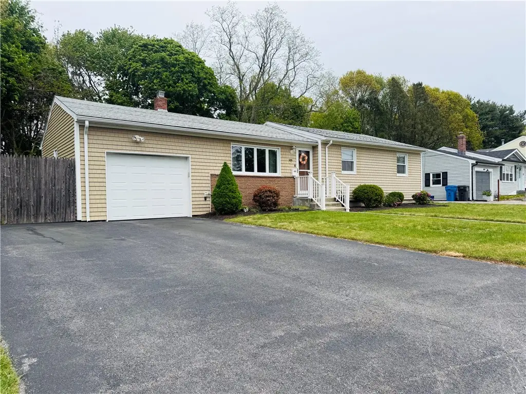124 Zinnia Drive, Cranston, RI 02920 - #1