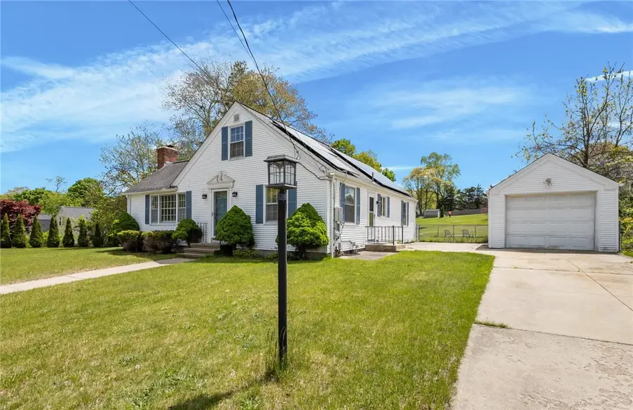 74 Youngs Avenue, West Warwick, RI 02893 - #3