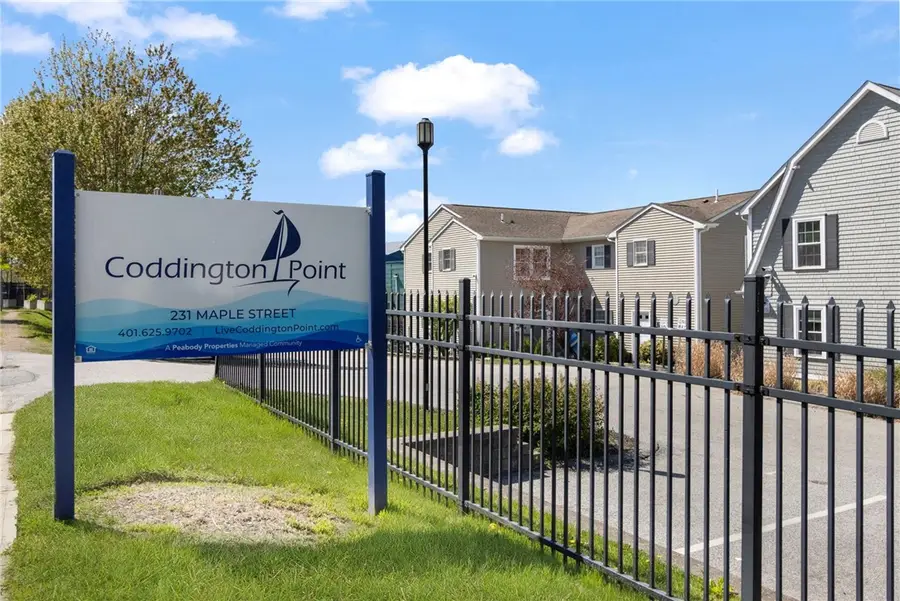 231 Maple Avenue #201, Newport, RI 02840 - #3