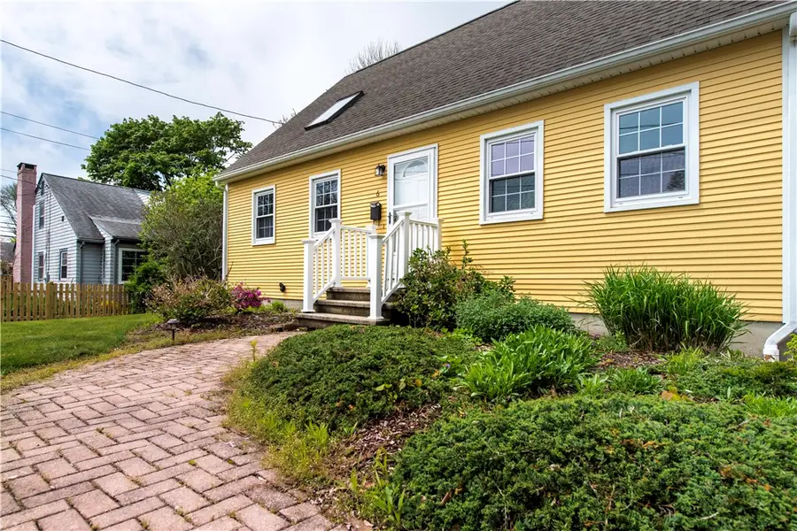 6 Englewood Court, Warren, RI 02885 - #2