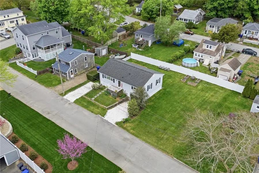 10 Read Avenue, Warren, RI 02885 - #3