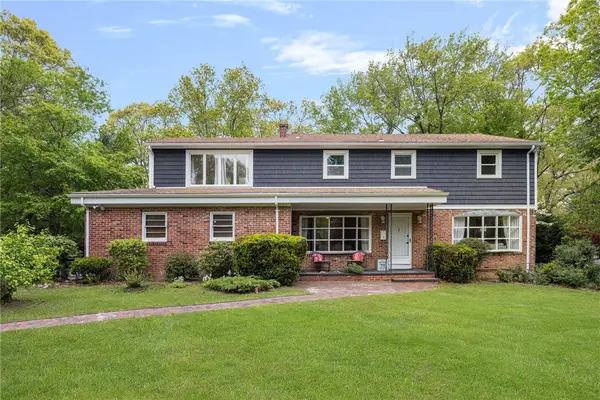 1 Gladridge Drive, East Greenwich, RI 02818