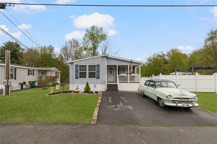 40 Hemlock Road, Glocester, RI 02814 - #2