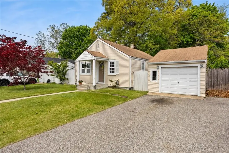 15 Community Road, Warwick, RI 02889 - #2
