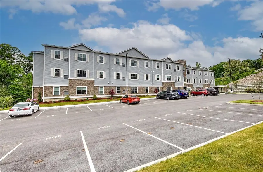 36 Louisquisset Pike #105, North Smithfield, RI 02896 - #3
